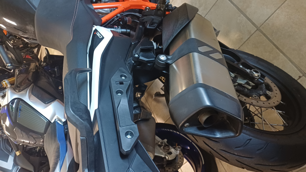 Anteprima 1090 ADVENTURE R