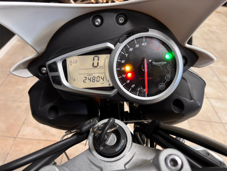 Anteprima SPEED TRIPLE 1050 R ABS